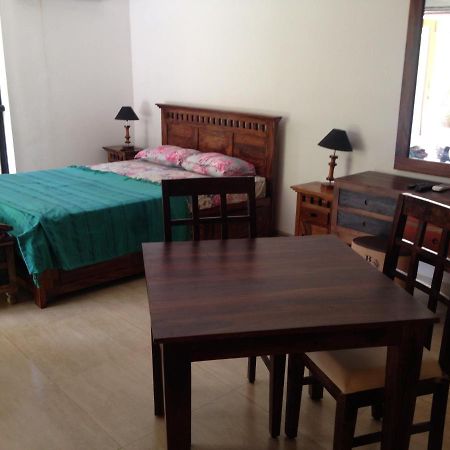 Studio And One Bedroom Apartment In Riviera Sapphire, Siolim Exterior foto