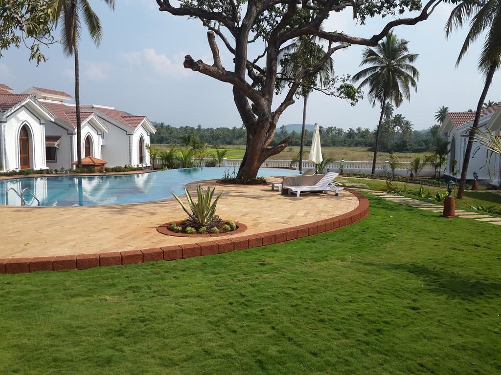 Studio And One Bedroom Apartment In Riviera Sapphire, Siolim Exterior foto